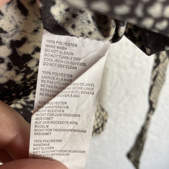 Nasty Gal Snake Skin Wrap Mini Skirt Size 2 Faux Wrap Skirt Full Coverage - Picture 11 of 15